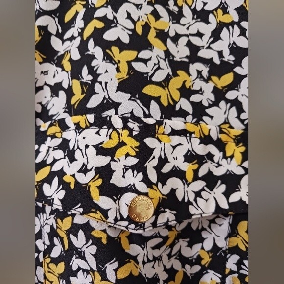 Michael Kors- Mini Monarch Pattern with a Zip Front and Roll Sleeve Size Small - Picture 4 of 10